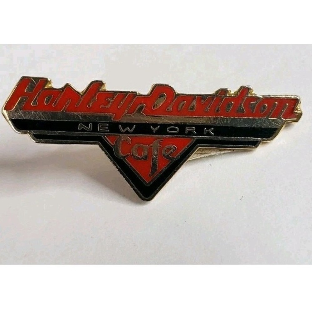 Vintage Harley Davidson New York Cafe Souvenir Pin Biker Vest Jacket Black Red